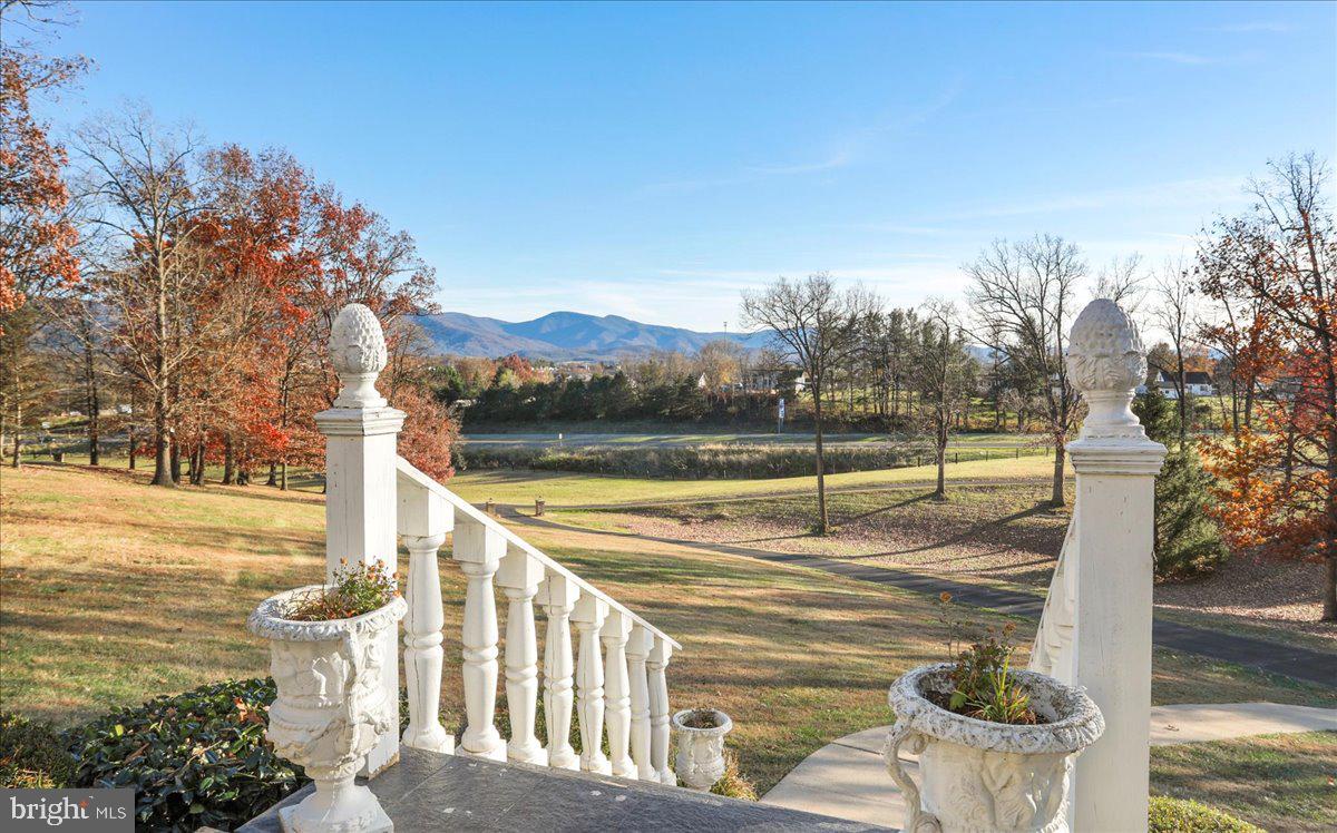 LURAY - Commercial Sale