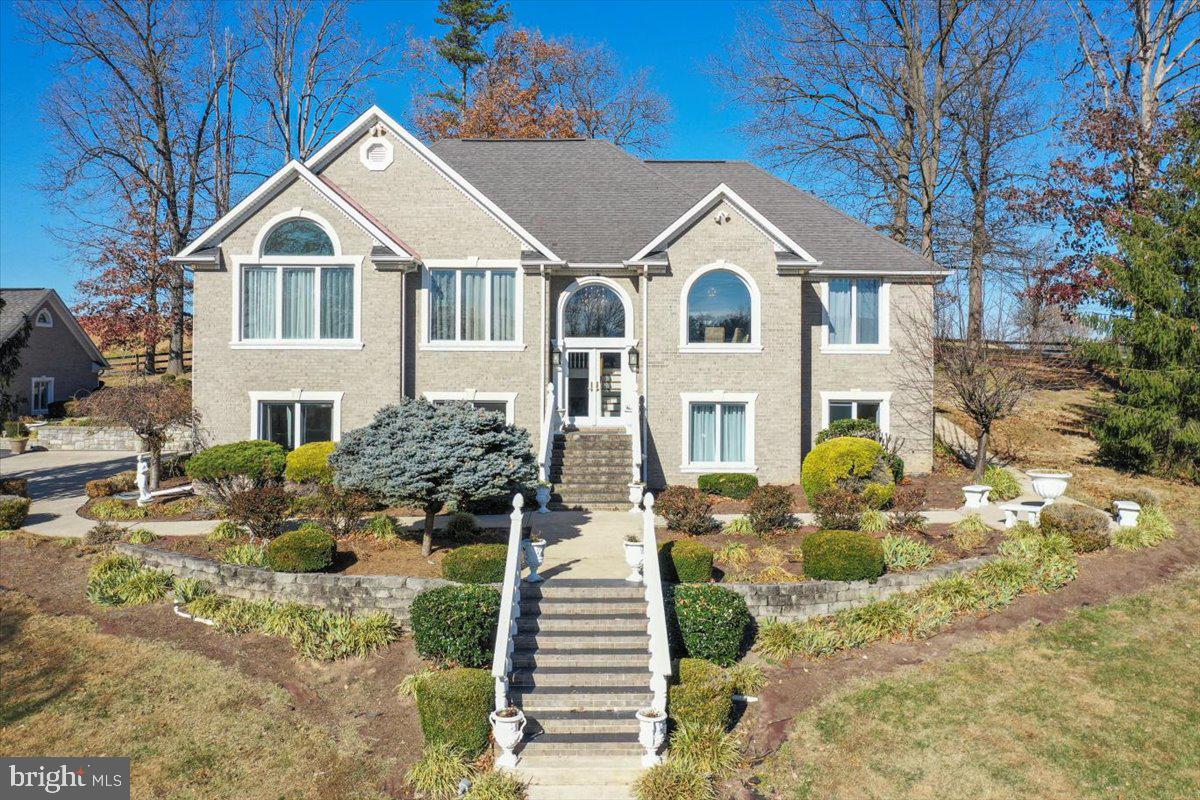 LURAY - Commercial Sale