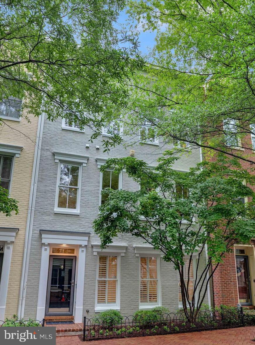 POTOMAC GREENS - Residential