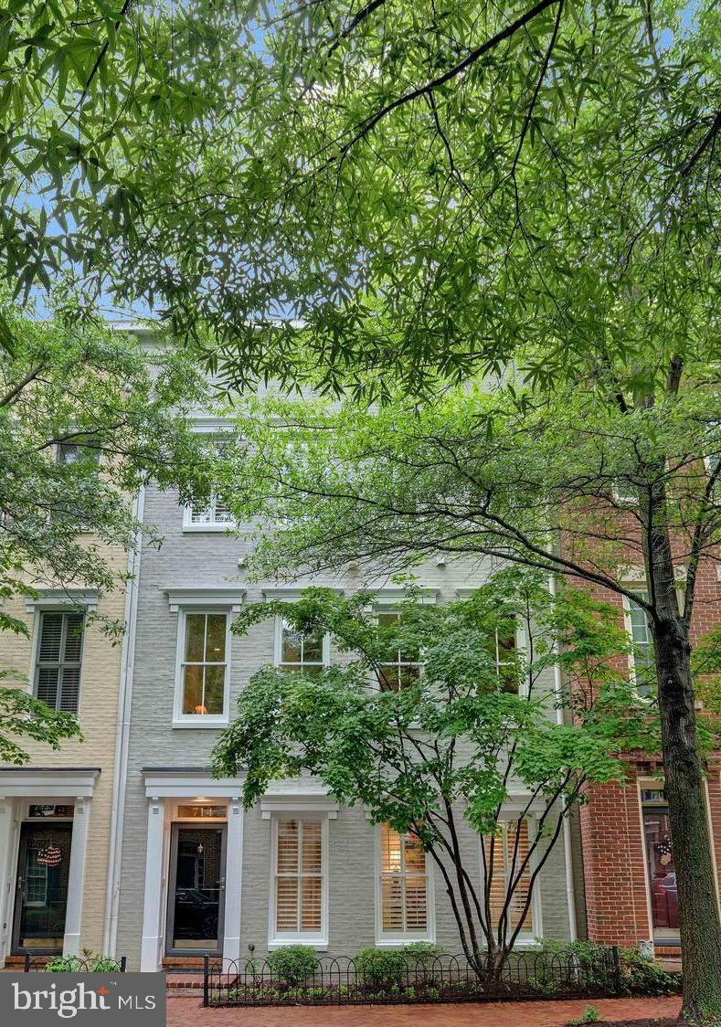 POTOMAC GREENS - Residential