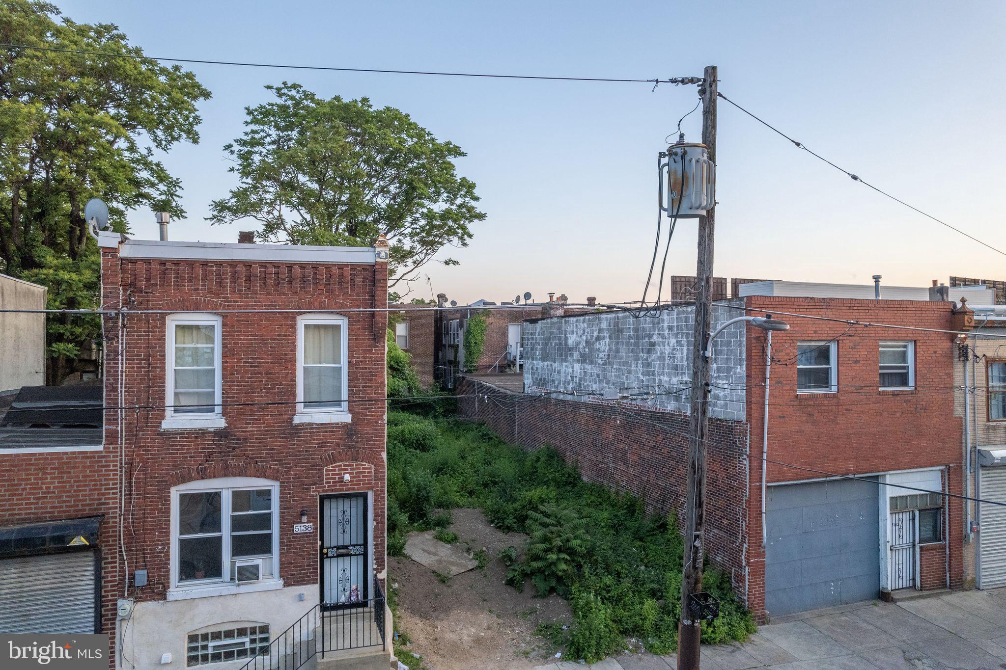 WALNUT HILL - Commercial Sale