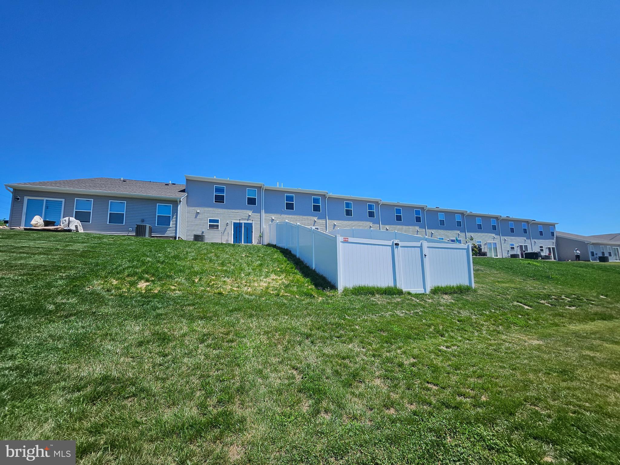 STONE SPRING - Residential