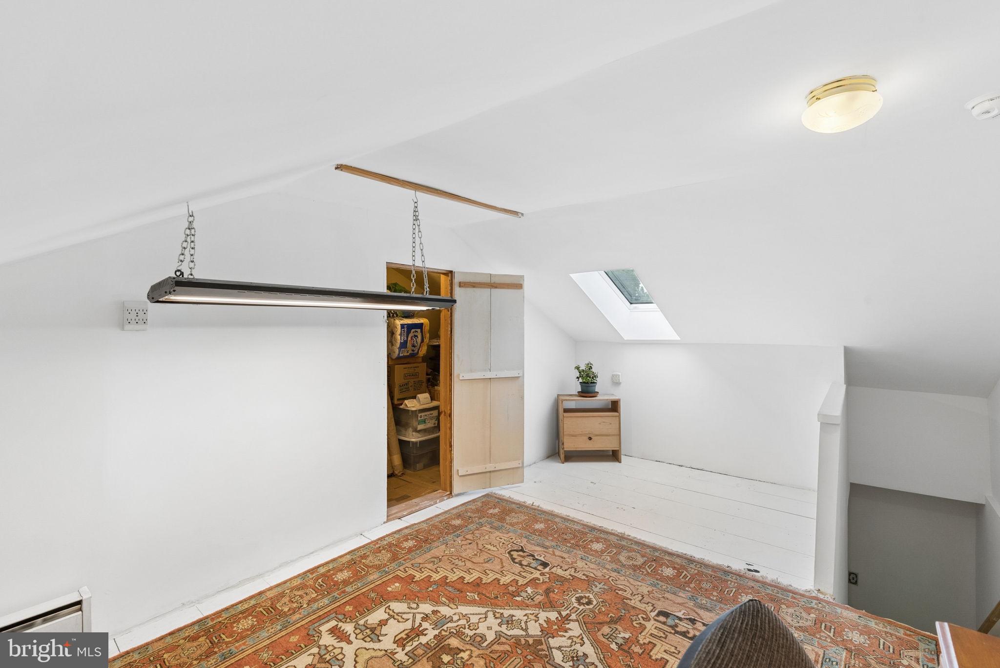 STONE HILL - Residential