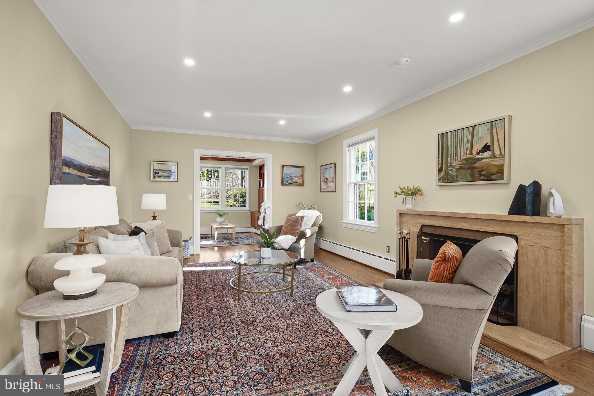 CHEVY CHASE - Residential