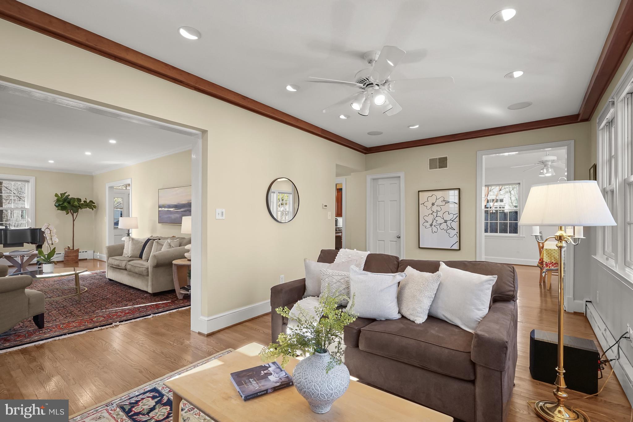 CHEVY CHASE - Residential