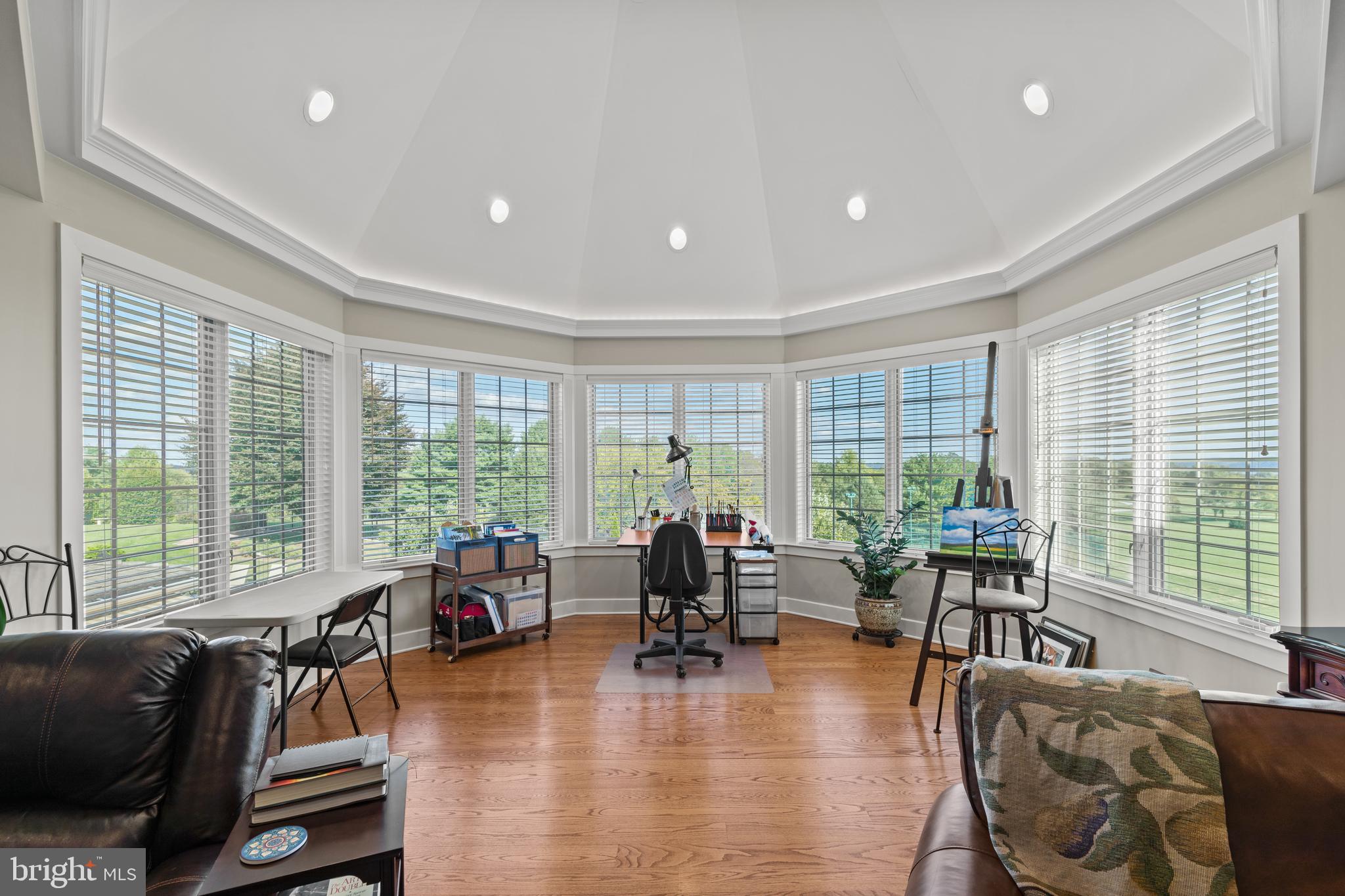 LAUXMONT FARMS - Residential