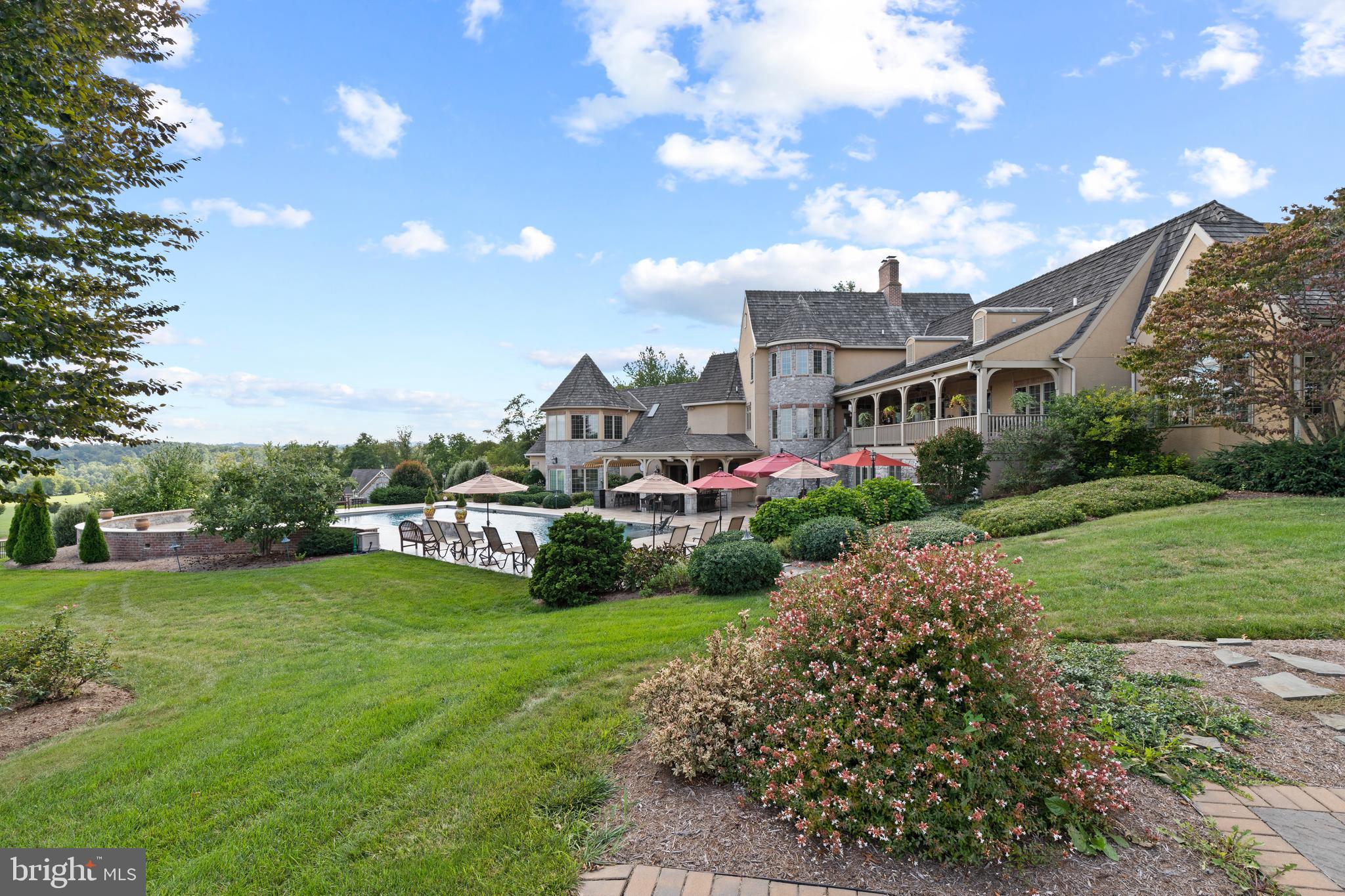 LAUXMONT FARMS - Residential