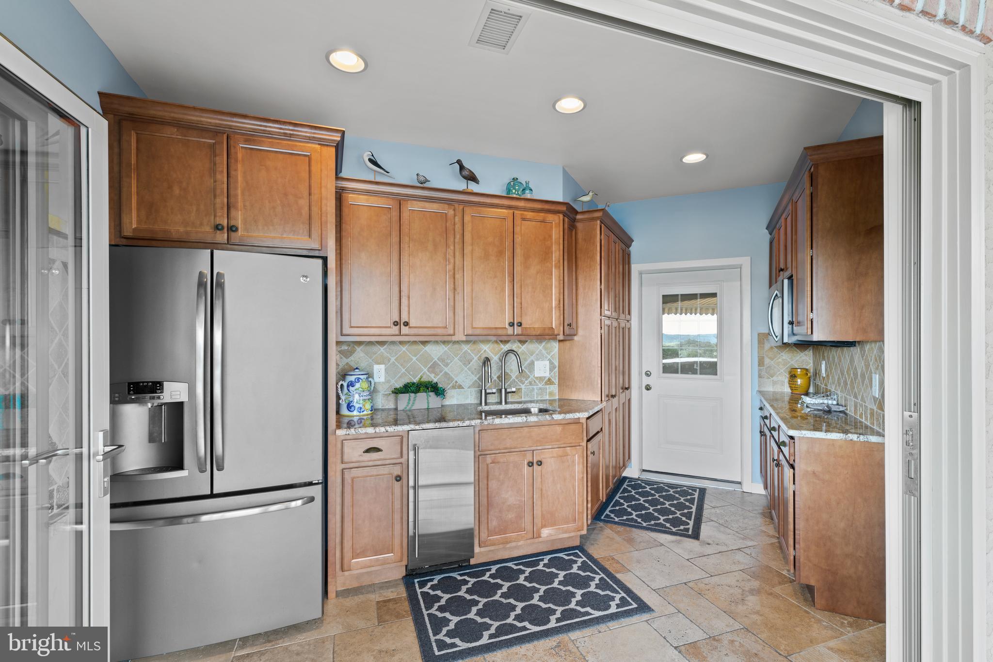 LAUXMONT FARMS - Residential