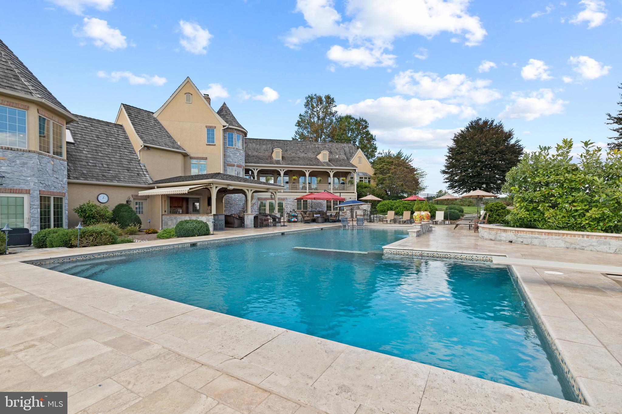 LAUXMONT FARMS - Residential