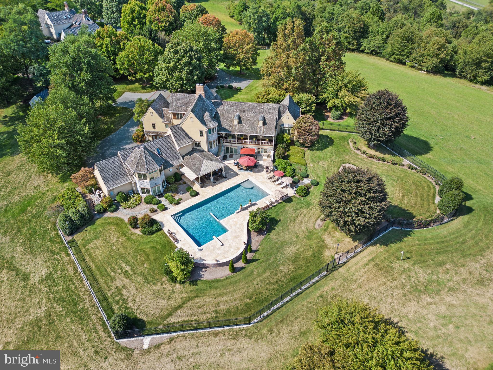 LAUXMONT FARMS - Residential