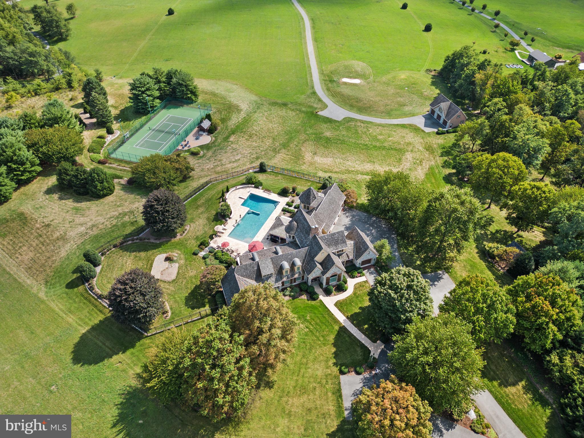 LAUXMONT FARMS - Residential