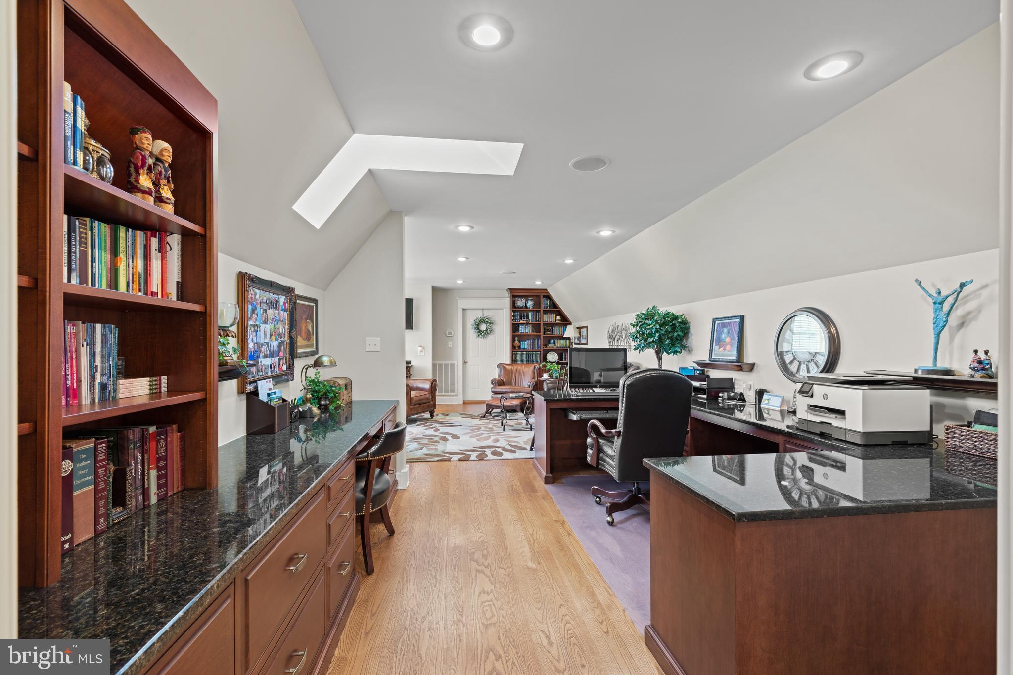 LAUXMONT FARMS - Residential
