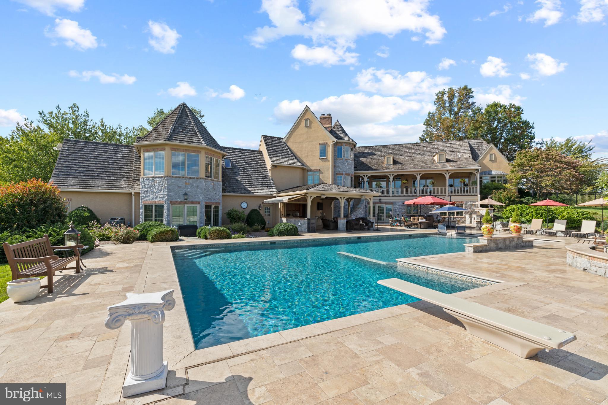 LAUXMONT FARMS - Residential