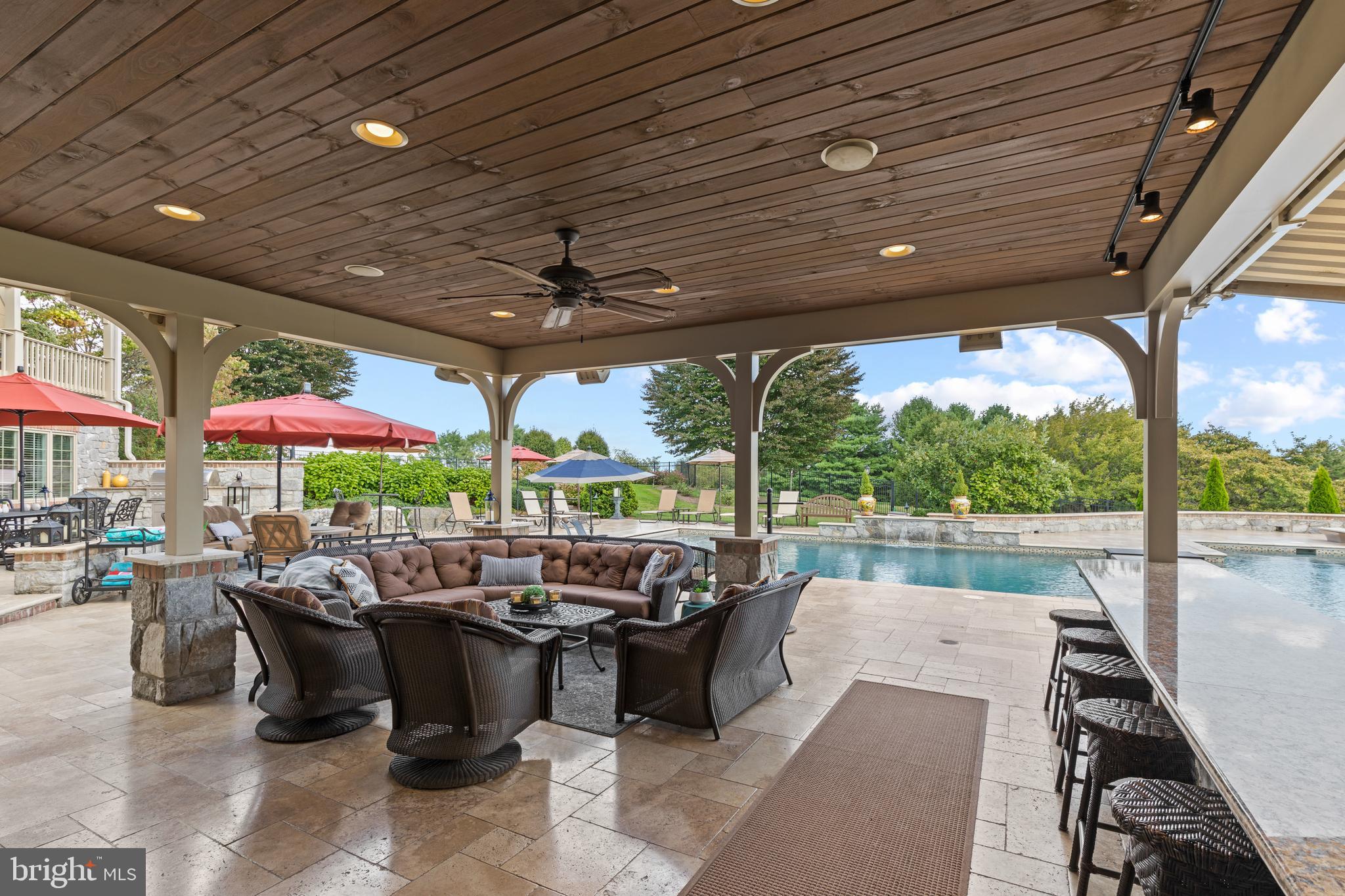 LAUXMONT FARMS - Residential