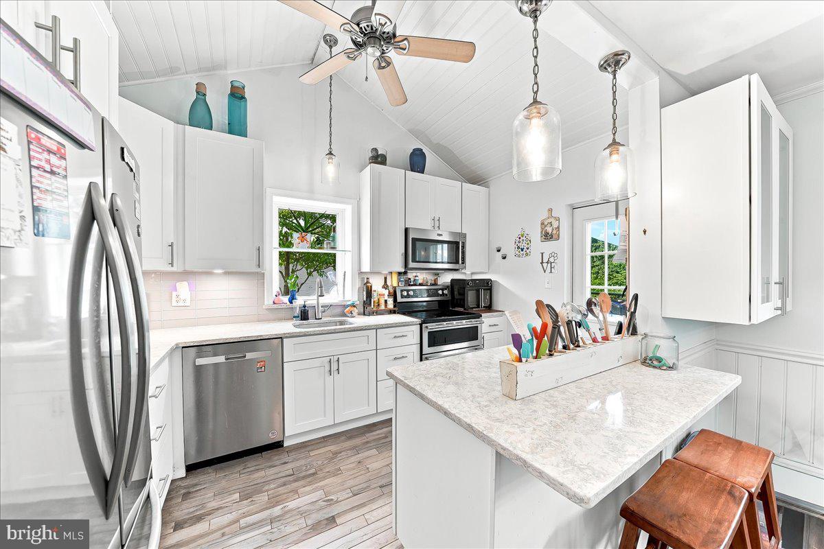 ARONIMINK ESTATES - Residential