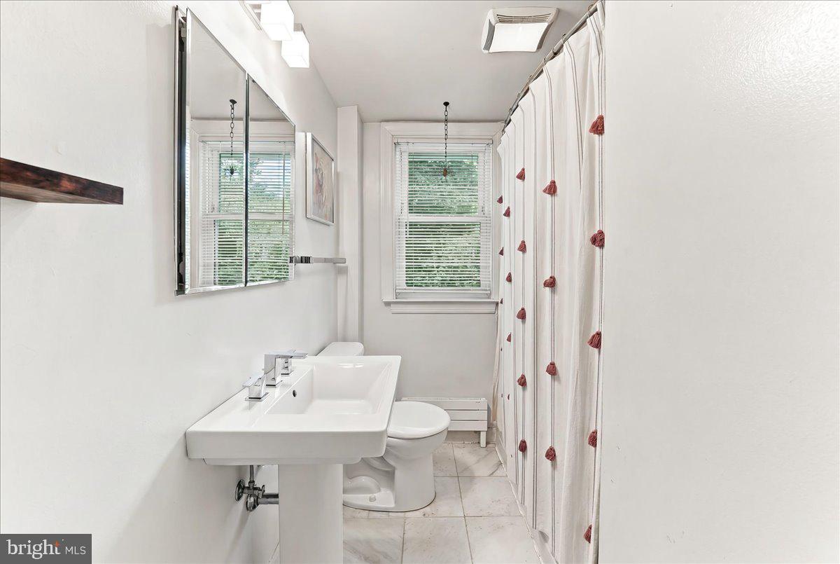 ARONIMINK ESTATES - Residential