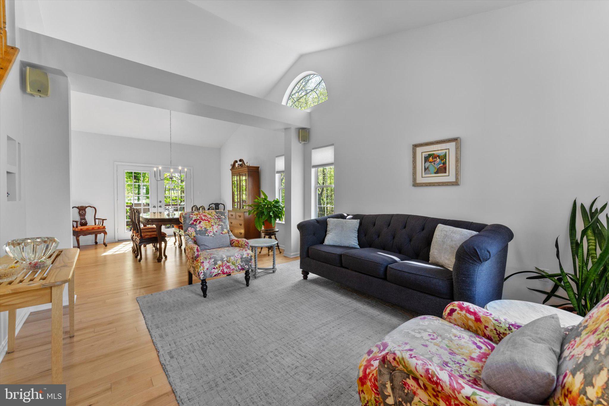 LOWES ISLAND/CASCADES - Residential