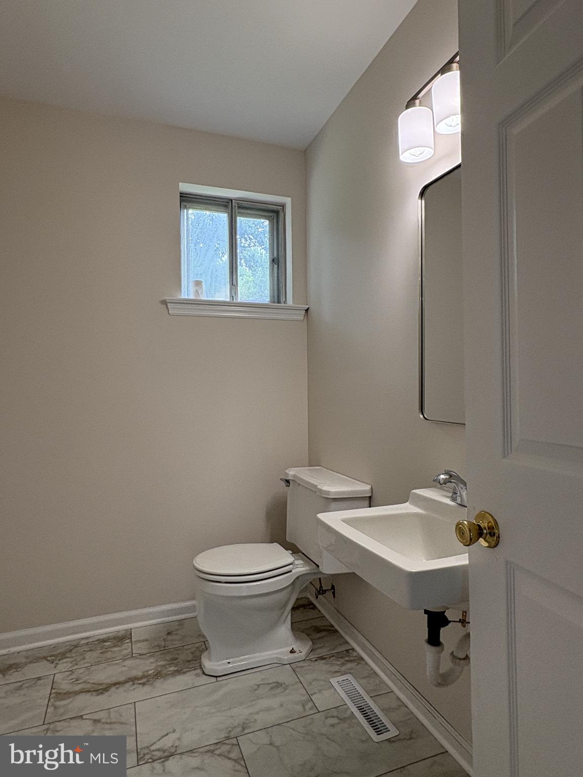 FAIRFIELD CREST - Residential