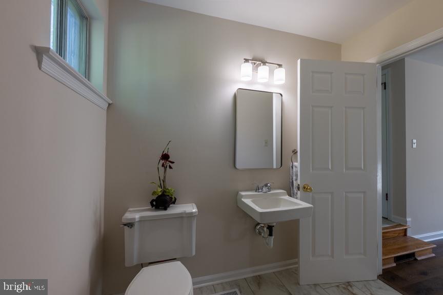 FAIRFIELD CREST - Residential