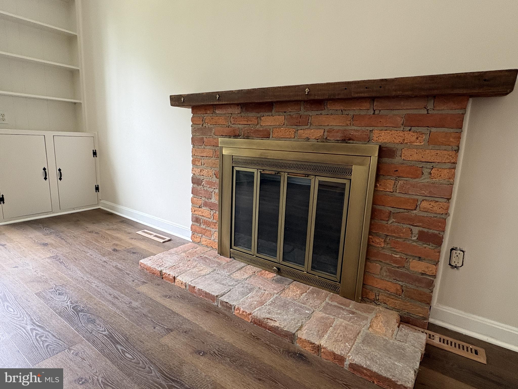 FAIRFIELD CREST - Residential