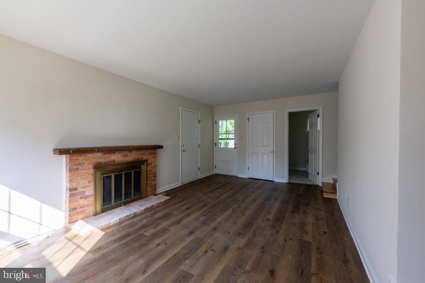 FAIRFIELD CREST - Residential