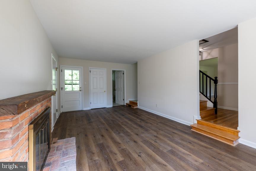 FAIRFIELD CREST - Residential