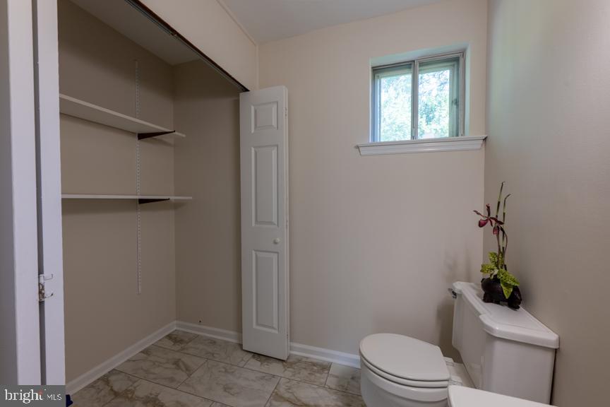 FAIRFIELD CREST - Residential