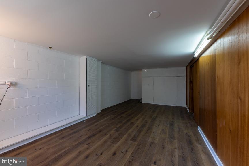 FAIRFIELD CREST - Residential
