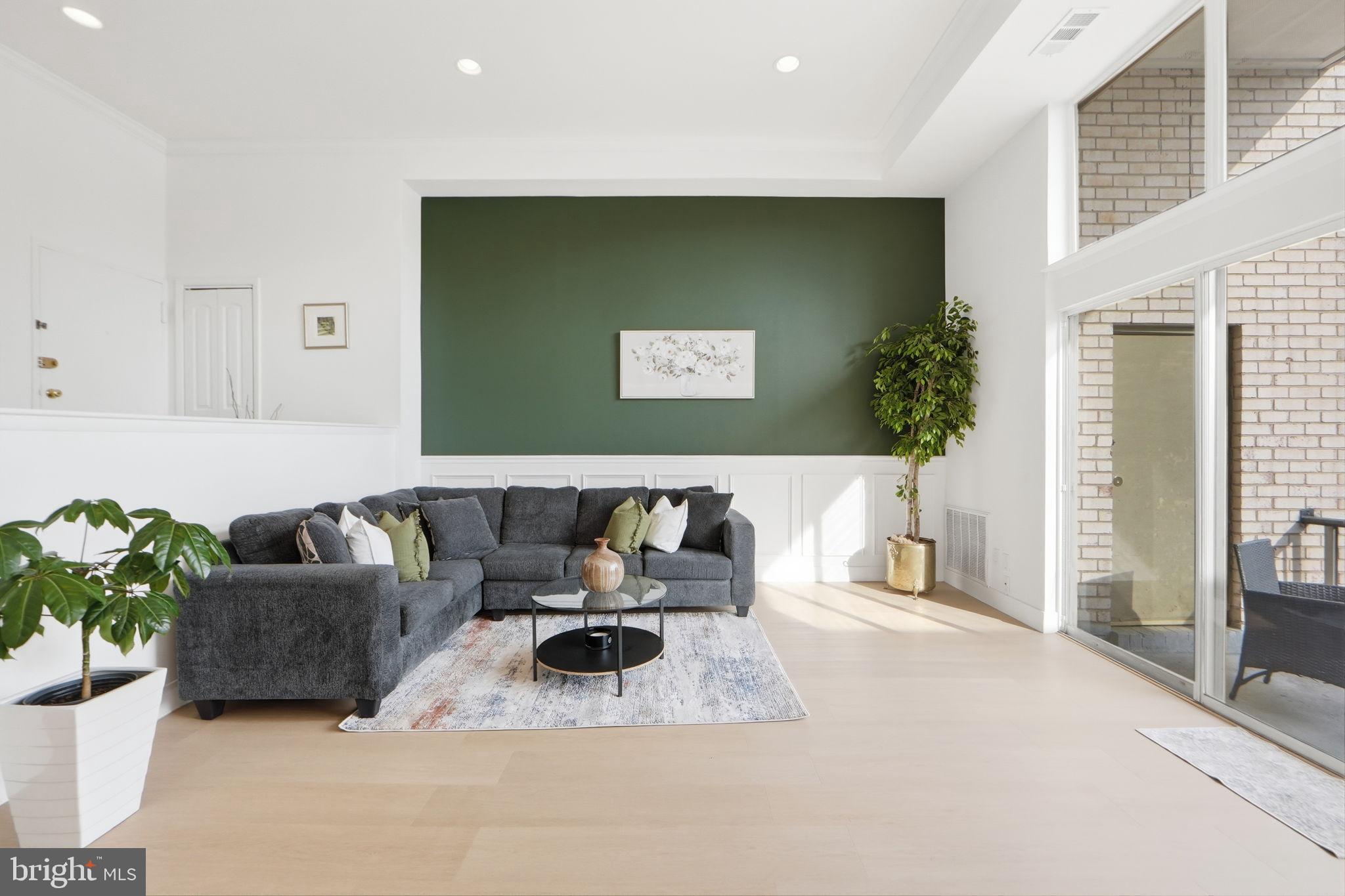 NORTH CRK PLACE - Residential