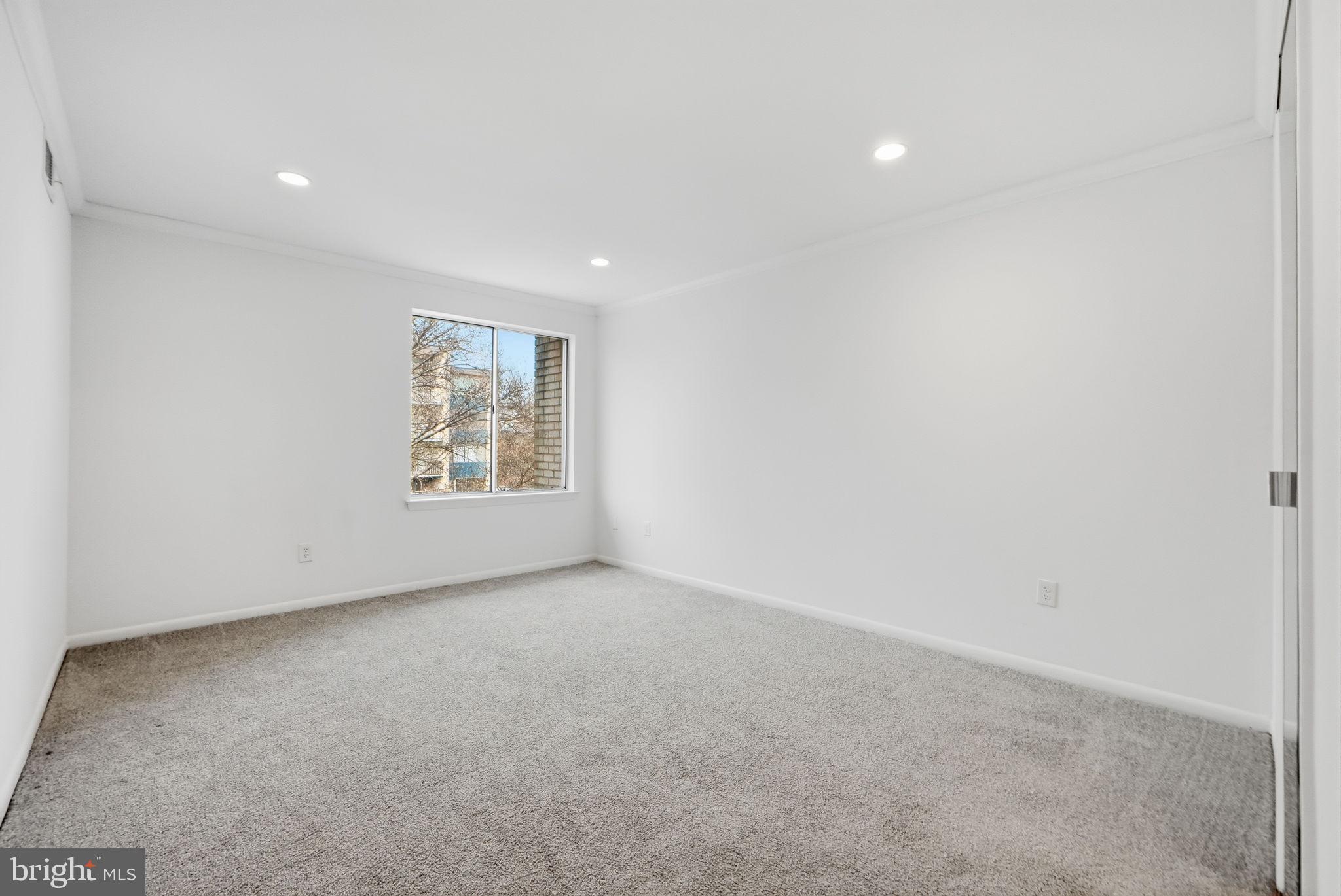 NORTH CRK PLACE - Residential