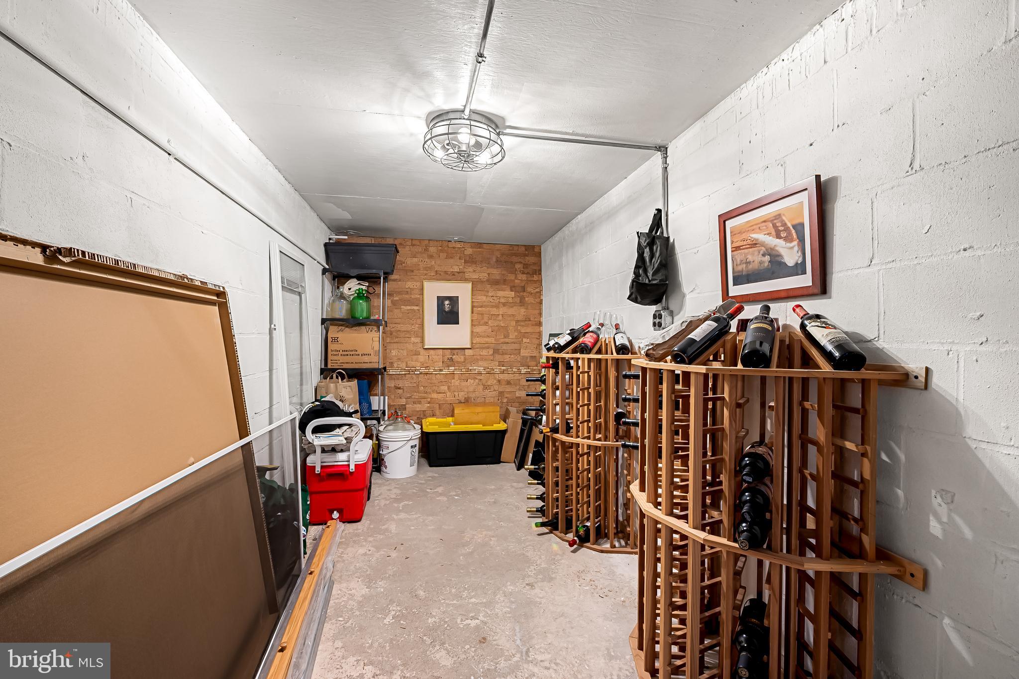 MOUNT VERNON PLACE HISTORIC DISTRICT - Commercial Sale