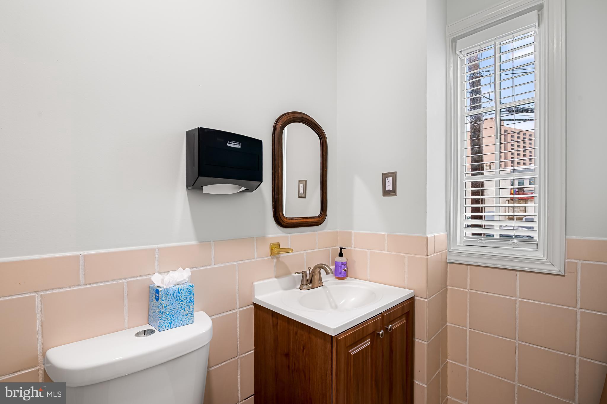 MOUNT VERNON PLACE HISTORIC DISTRICT - Commercial Sale