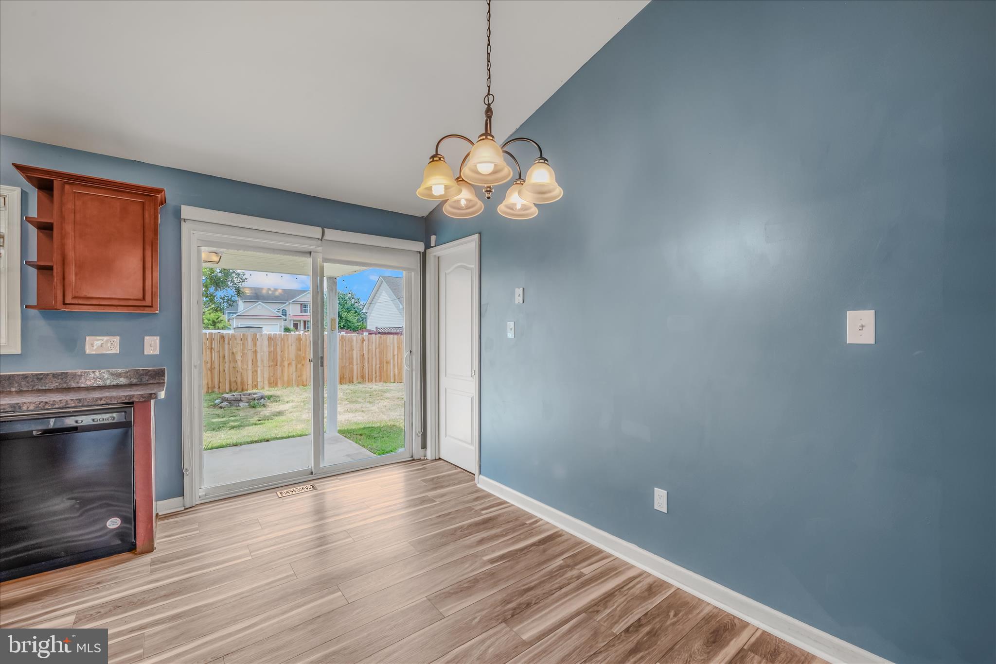 CRESTFIELD - Residential