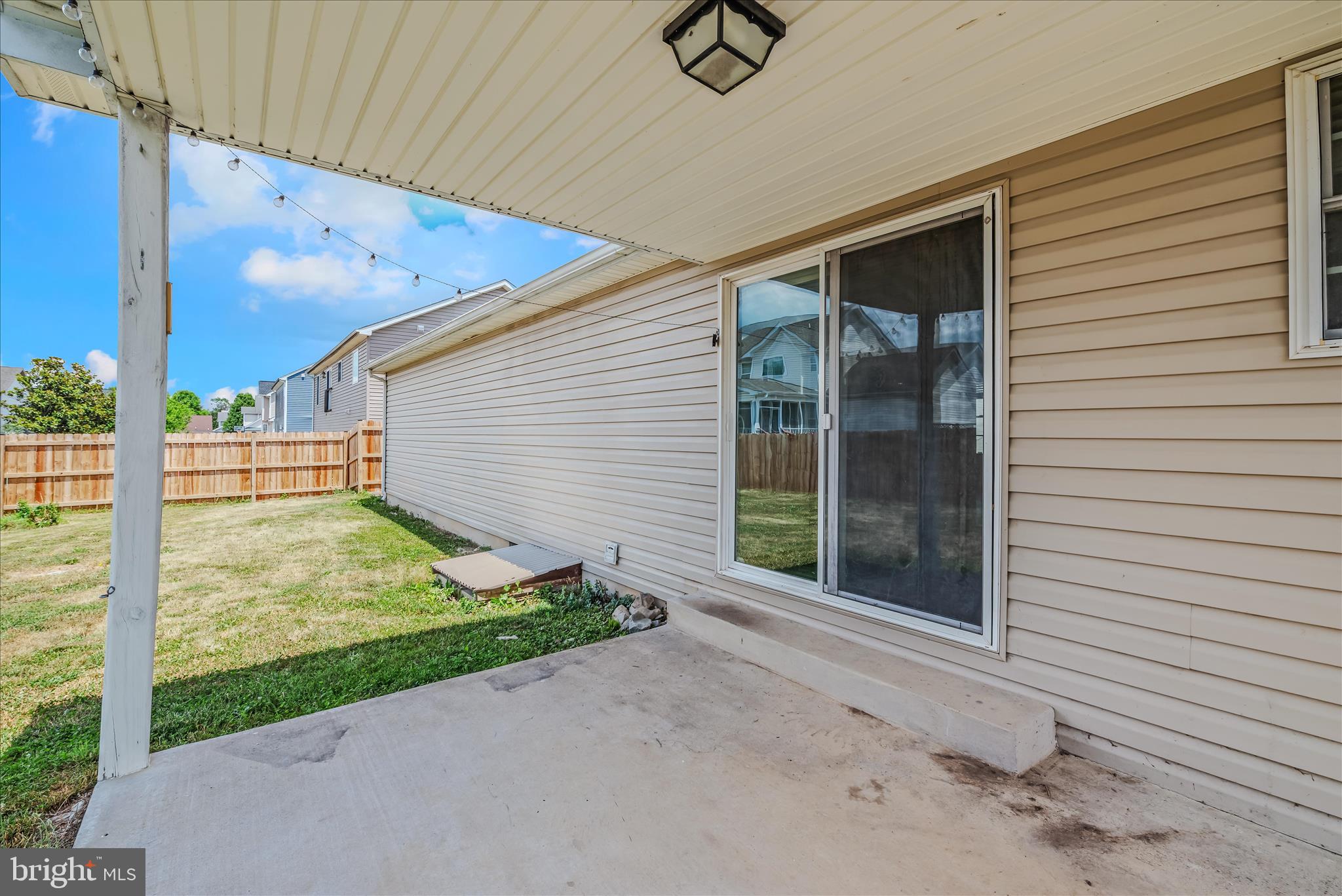 CRESTFIELD - Residential