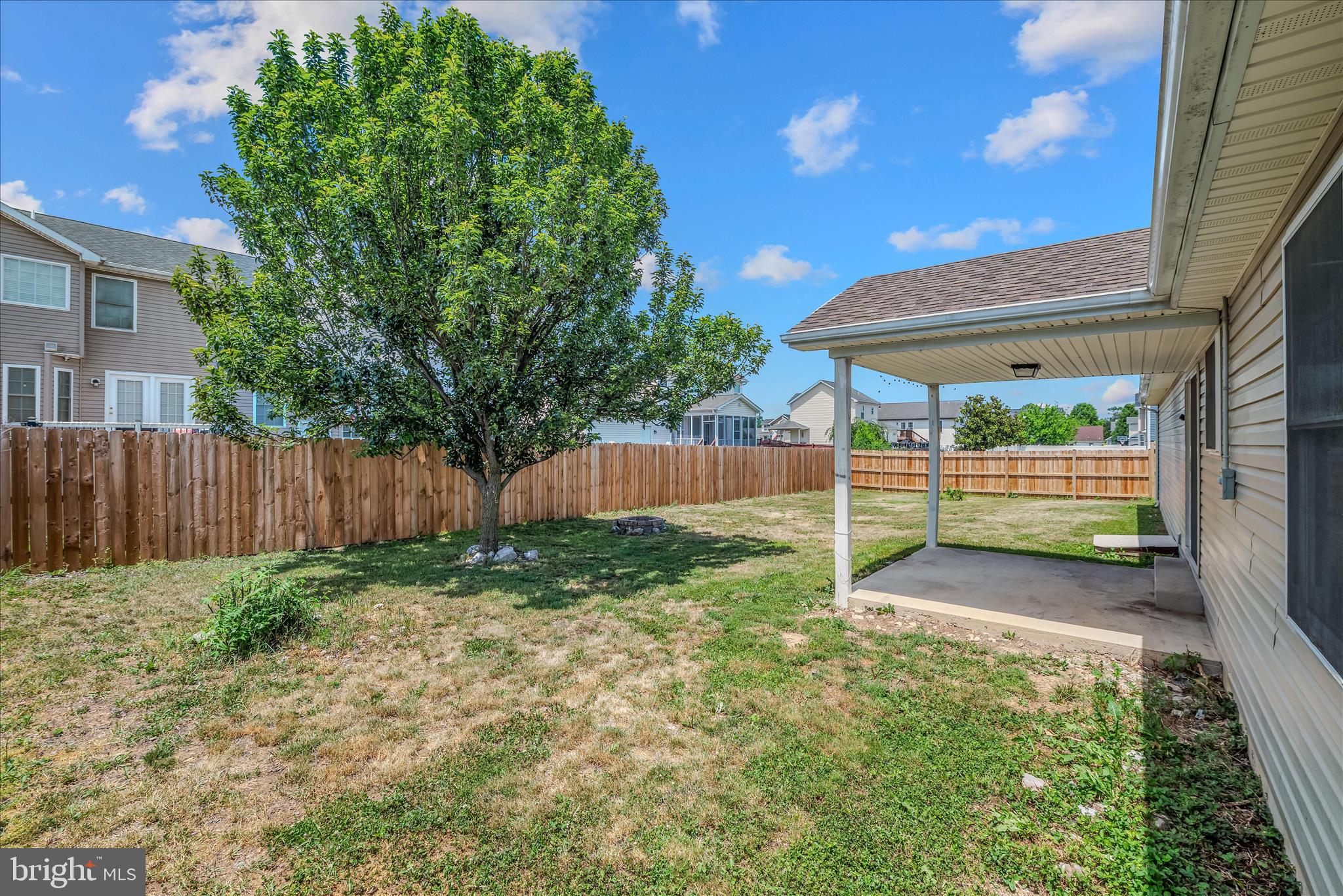 CRESTFIELD - Residential