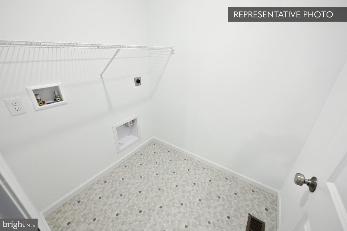 MENSCH ESTATES - Residential