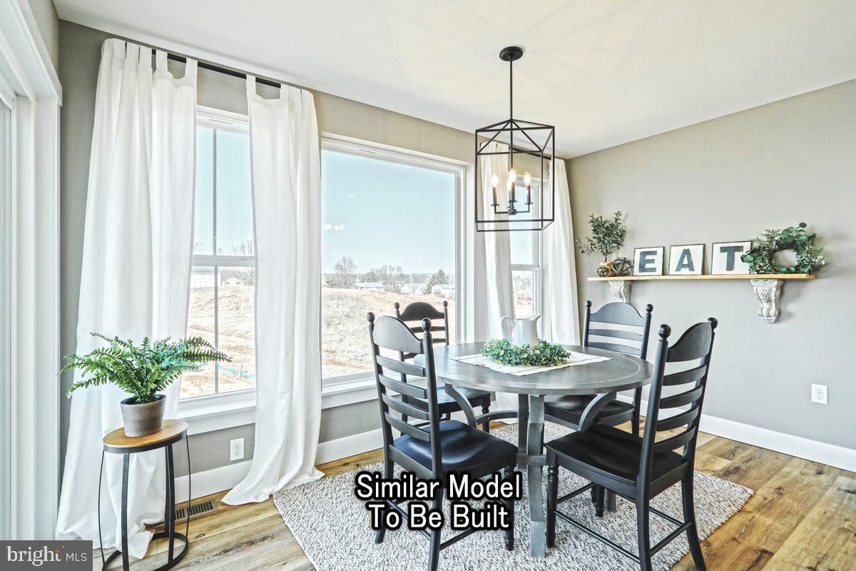 MENSCH ESTATES - Residential