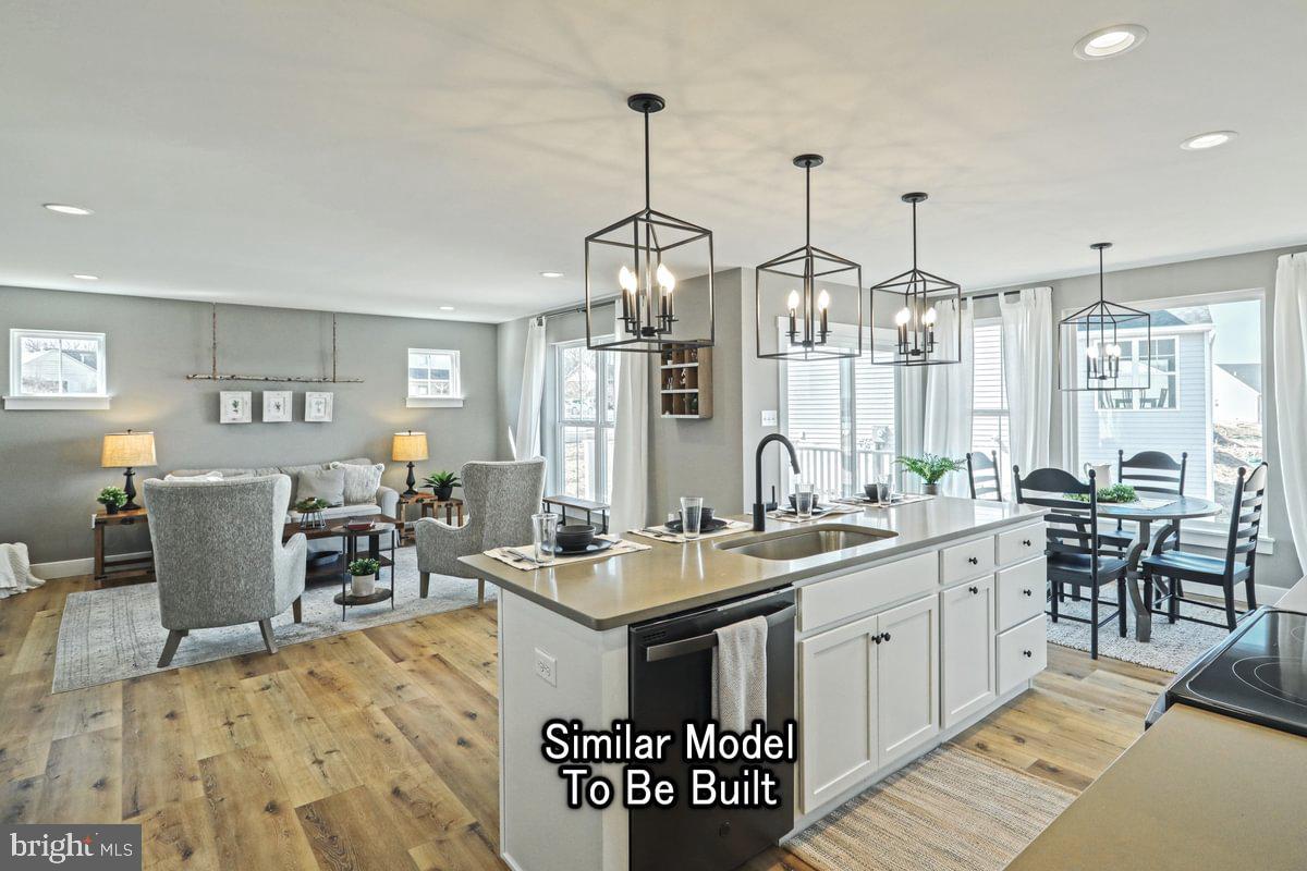 MENSCH ESTATES - Residential
