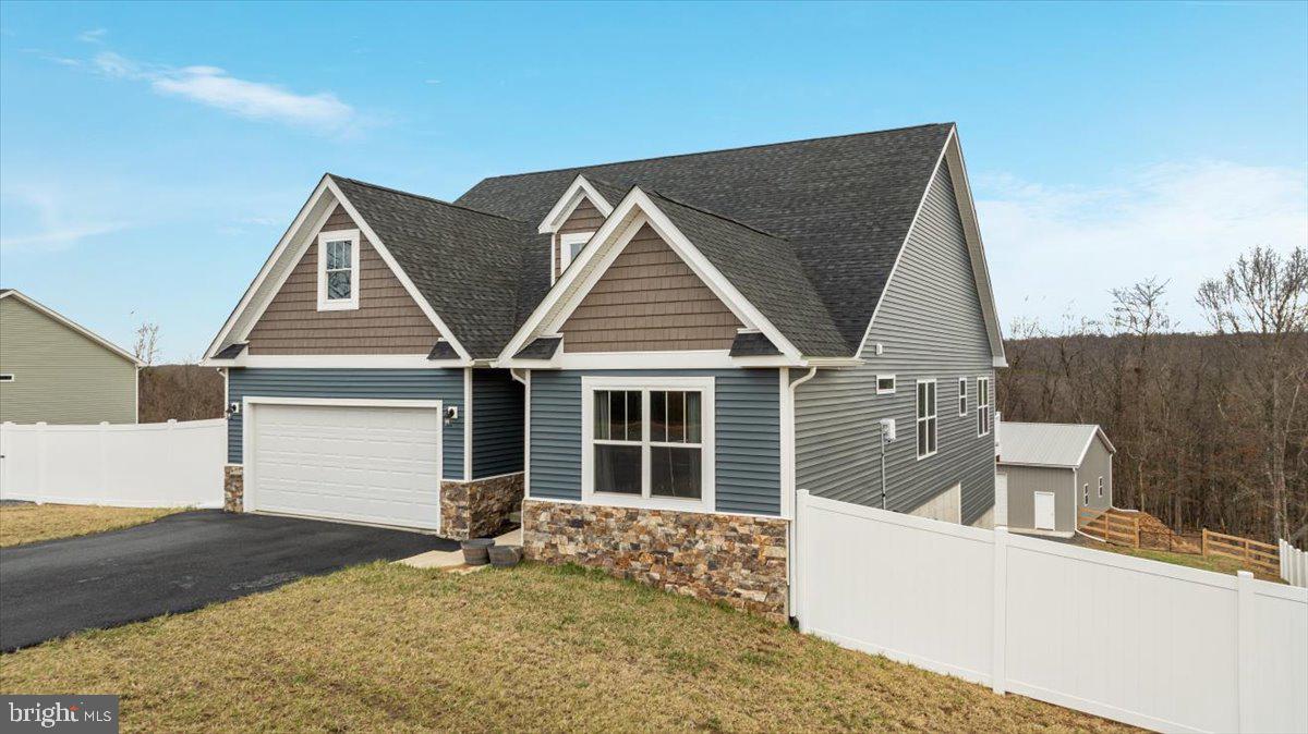 CHESTNUT HILL ESTATES - Residential