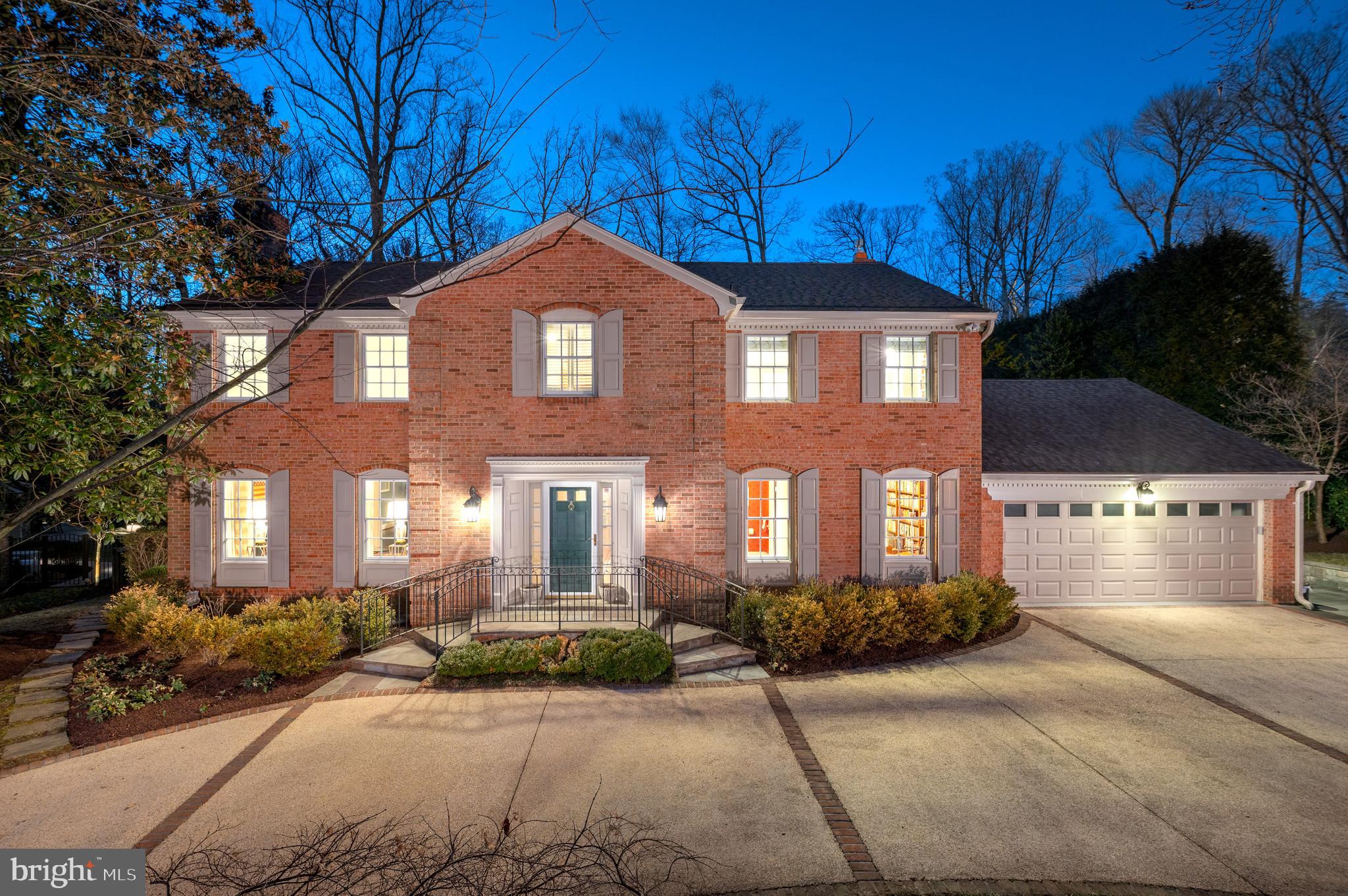 BRADLEY HILLS GROVE - Residential