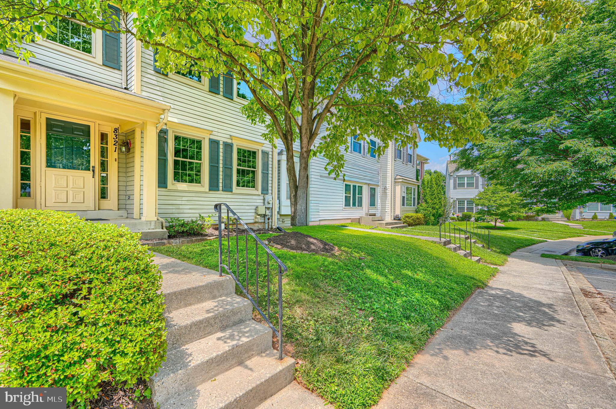 FLOWER HILL - Residential