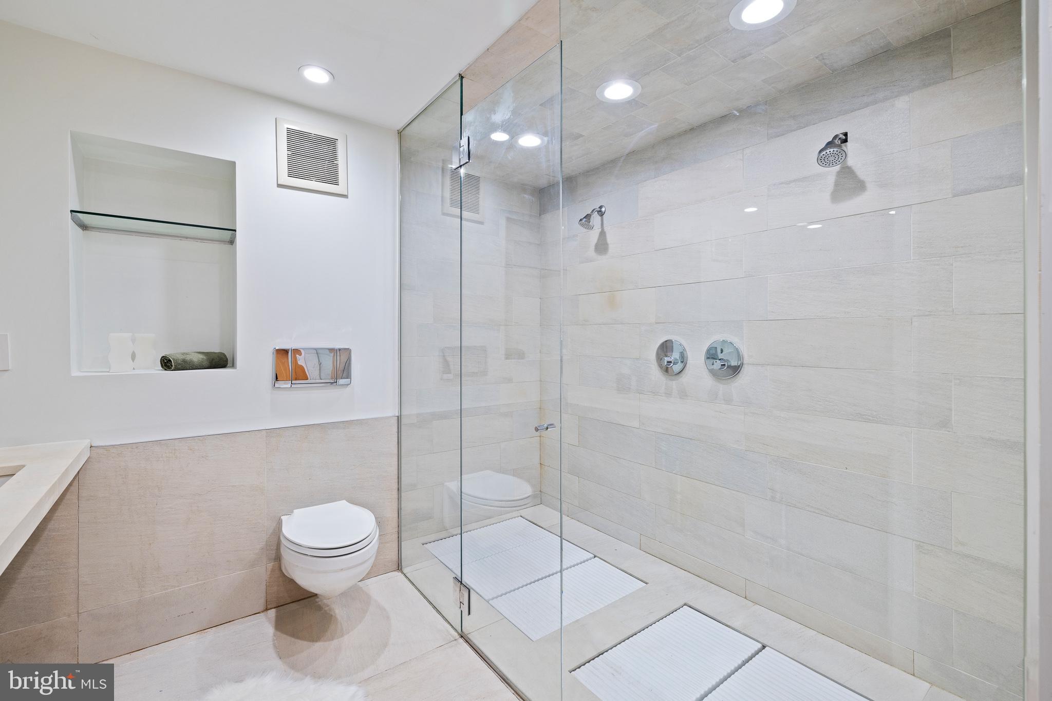 WASHINGTON SQ WEST - Residential