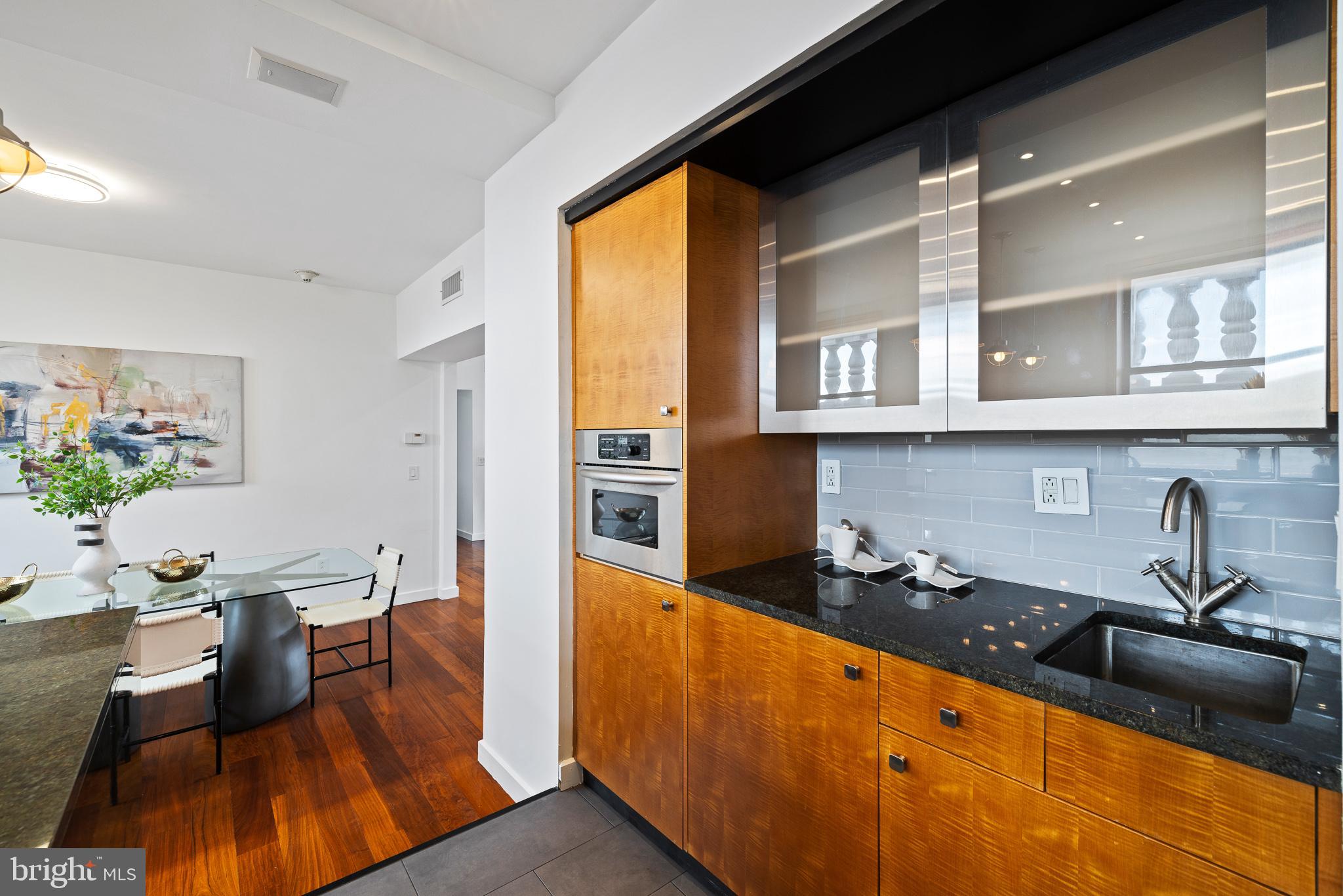WASHINGTON SQ WEST - Residential