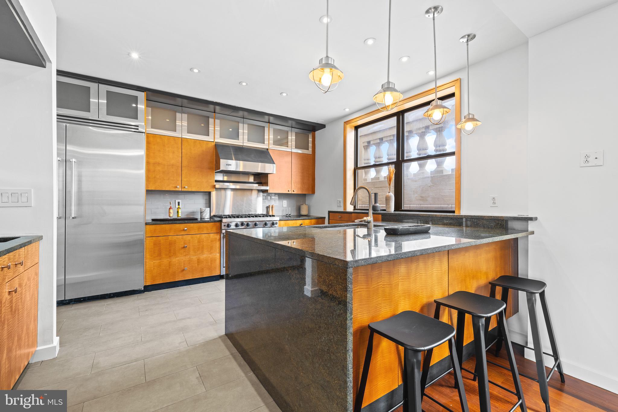 WASHINGTON SQ WEST - Residential