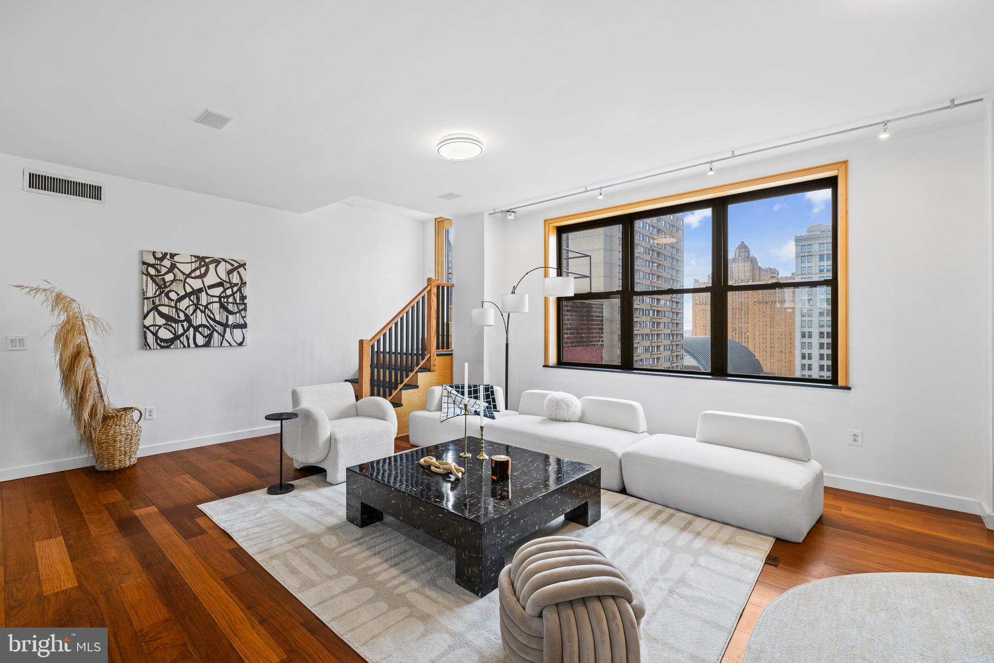 WASHINGTON SQ WEST - Residential
