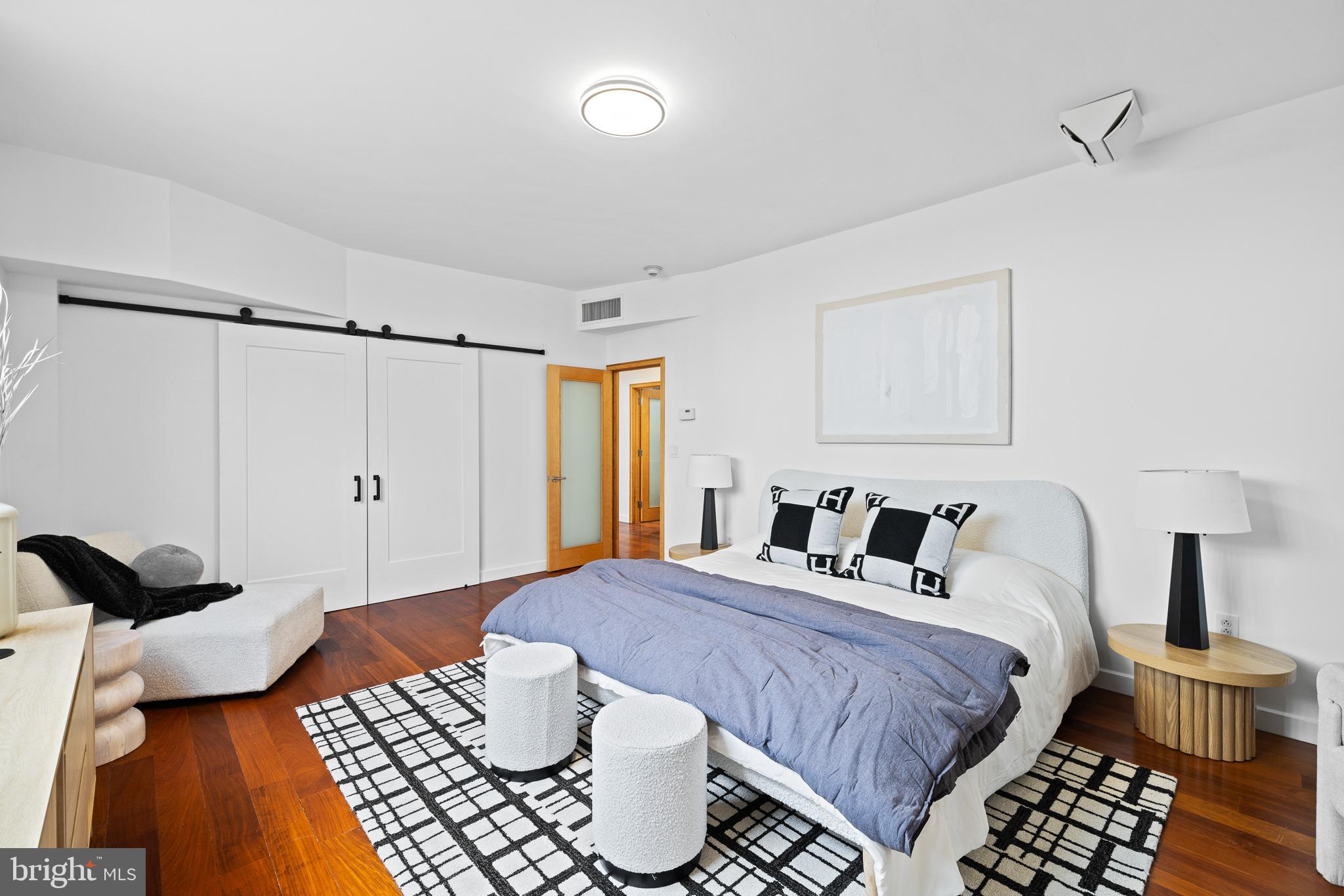 WASHINGTON SQ WEST - Residential