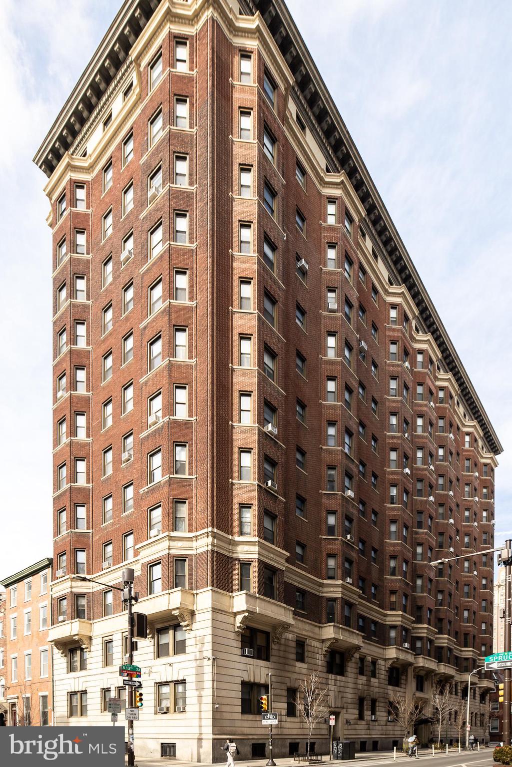 WASHINGTON SQ WEST - Residential