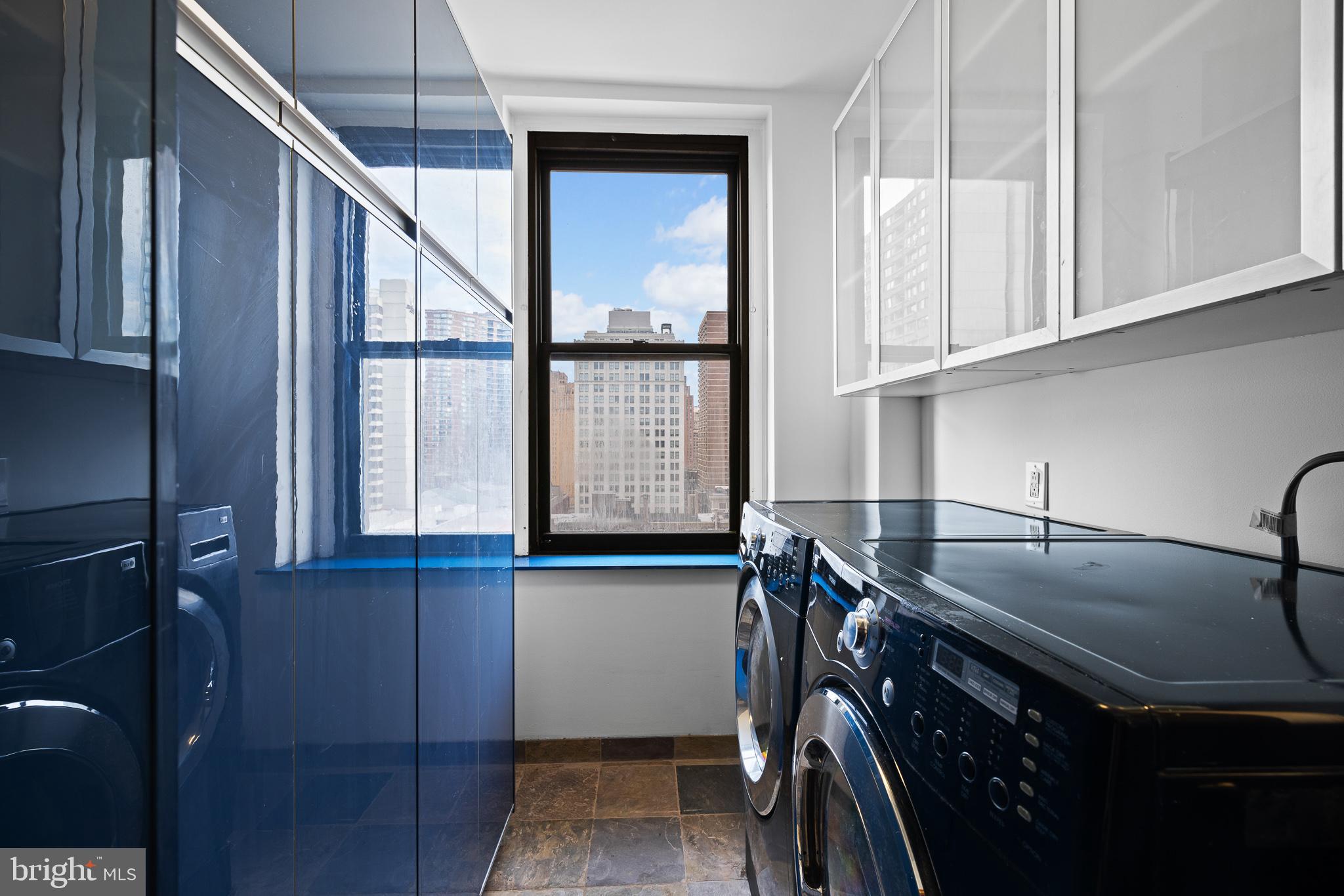 WASHINGTON SQ WEST - Residential