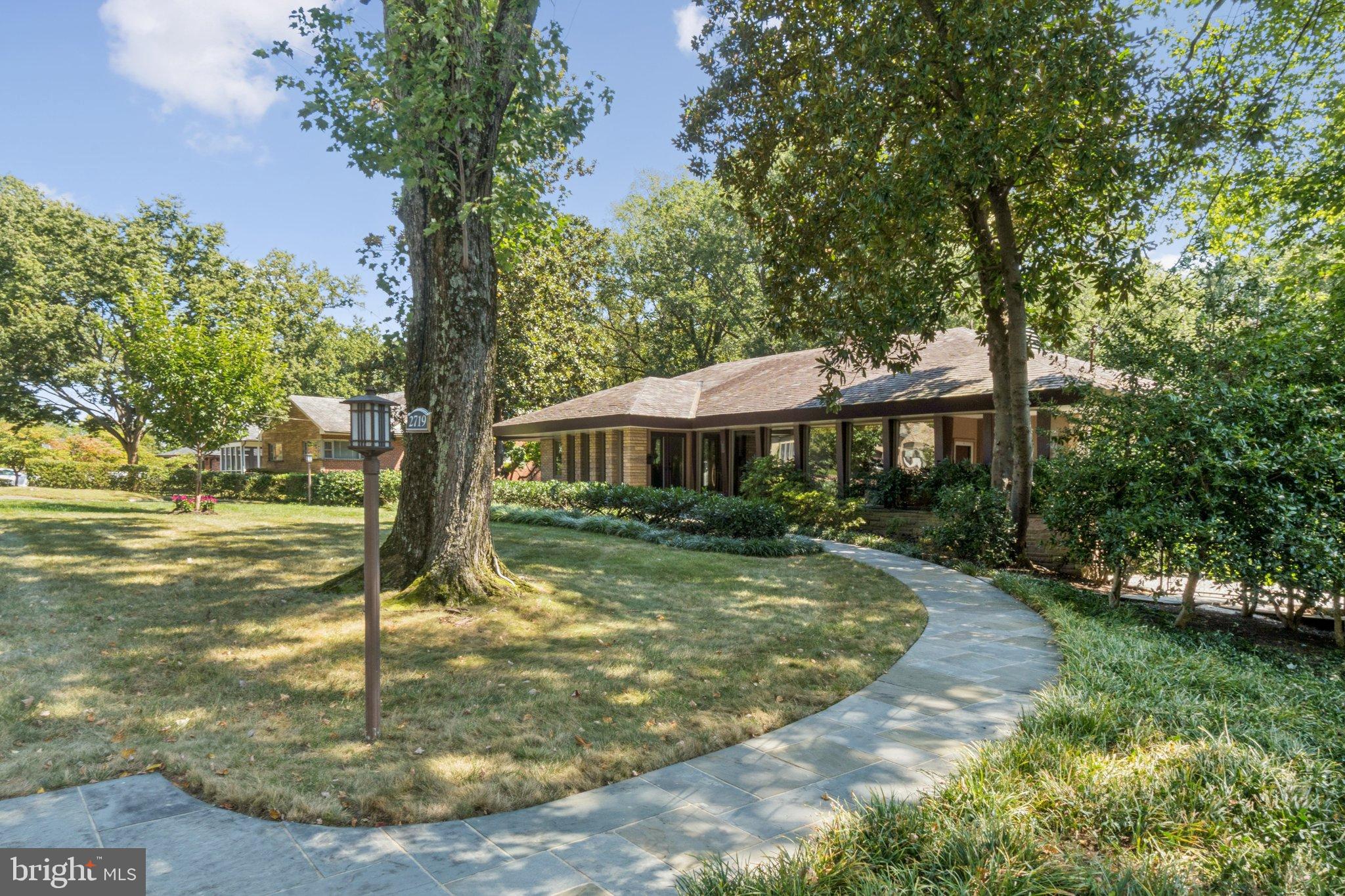 DOVER BALMORAL RIVERWOOD - Residential