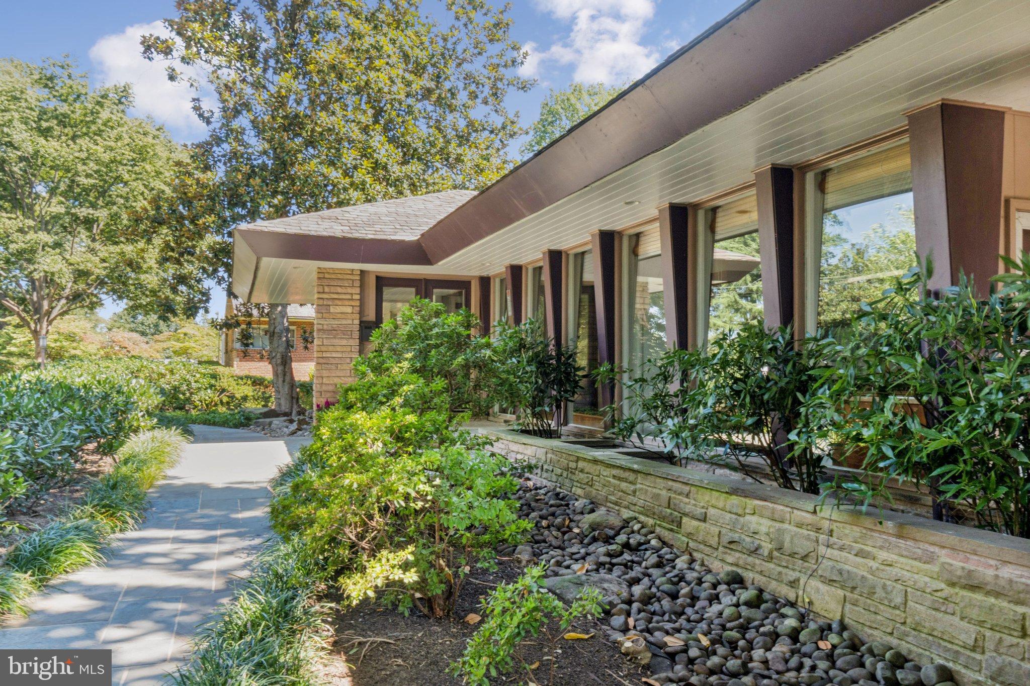 DOVER BALMORAL RIVERWOOD - Residential